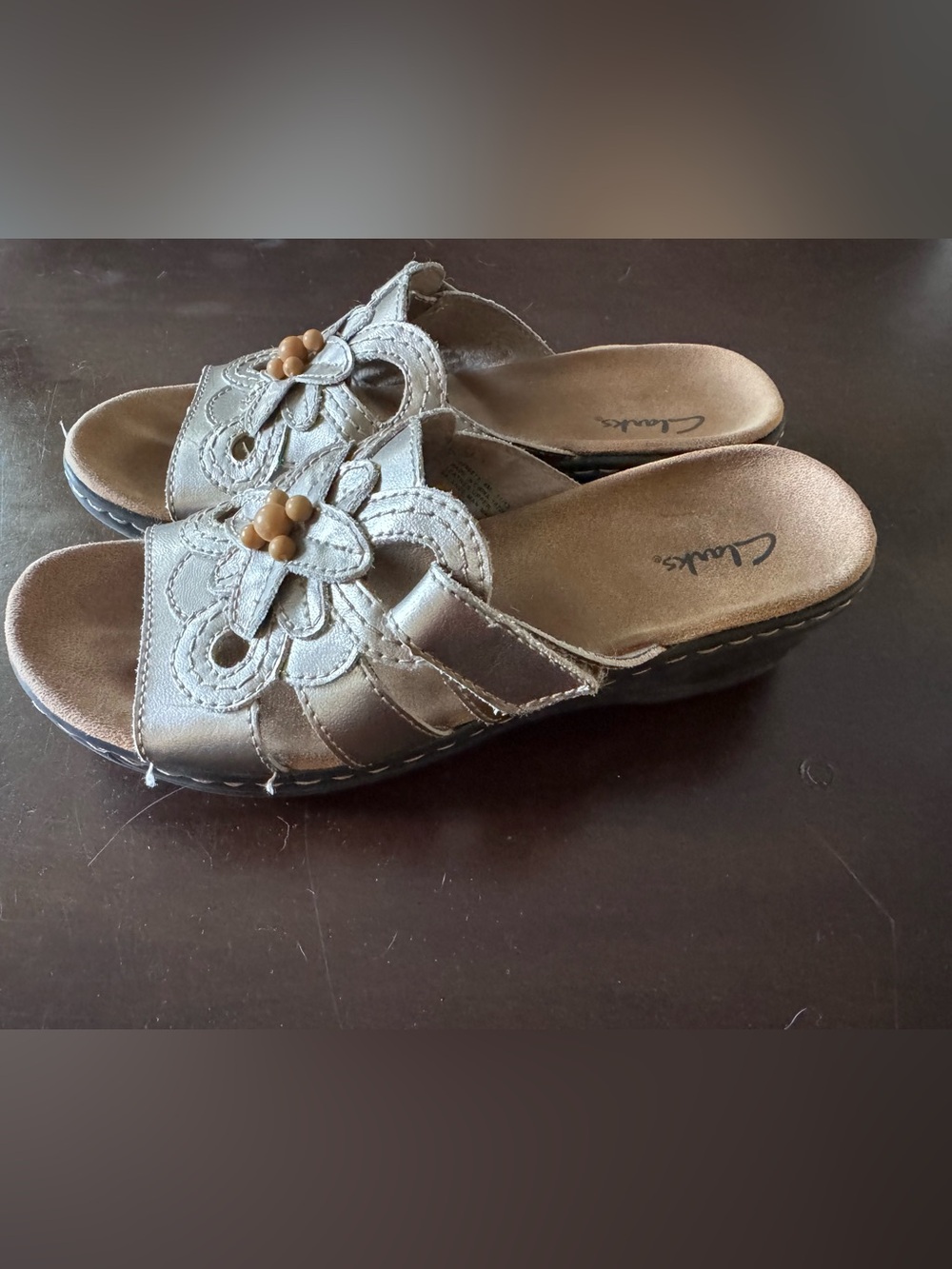 Women’s Clark’s Lexi Basil Slip On Wedge Comfort Sandal Pewter Flower Sz 8
